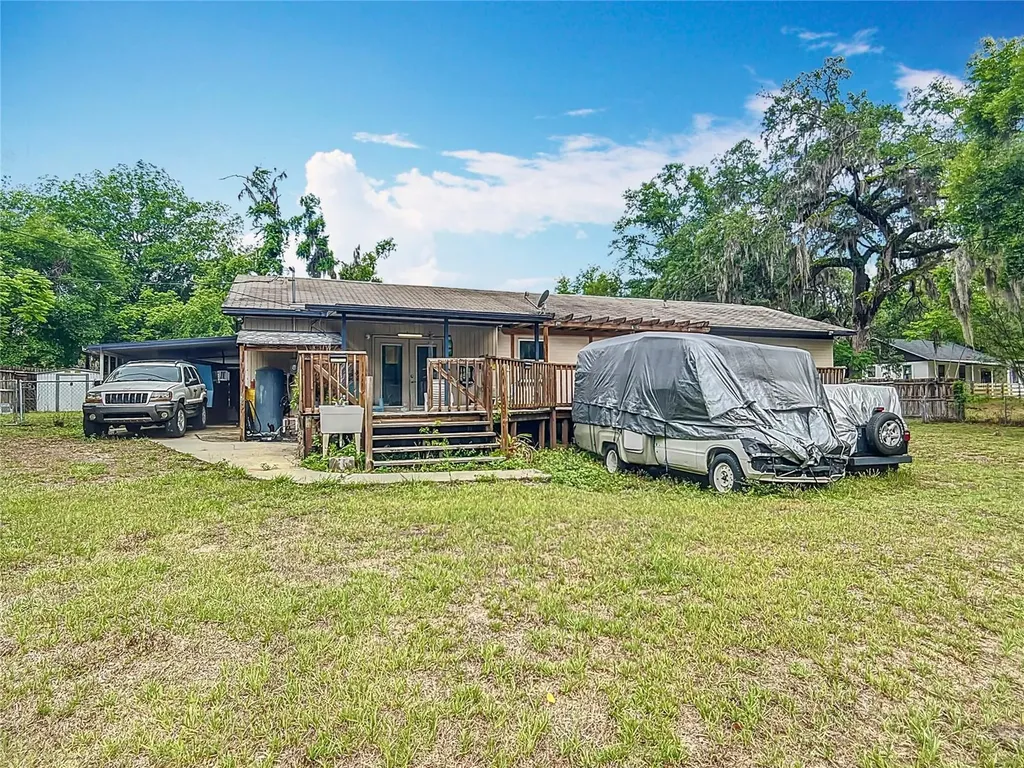 11763 SE Us Highway 301 Belleview FL 34420