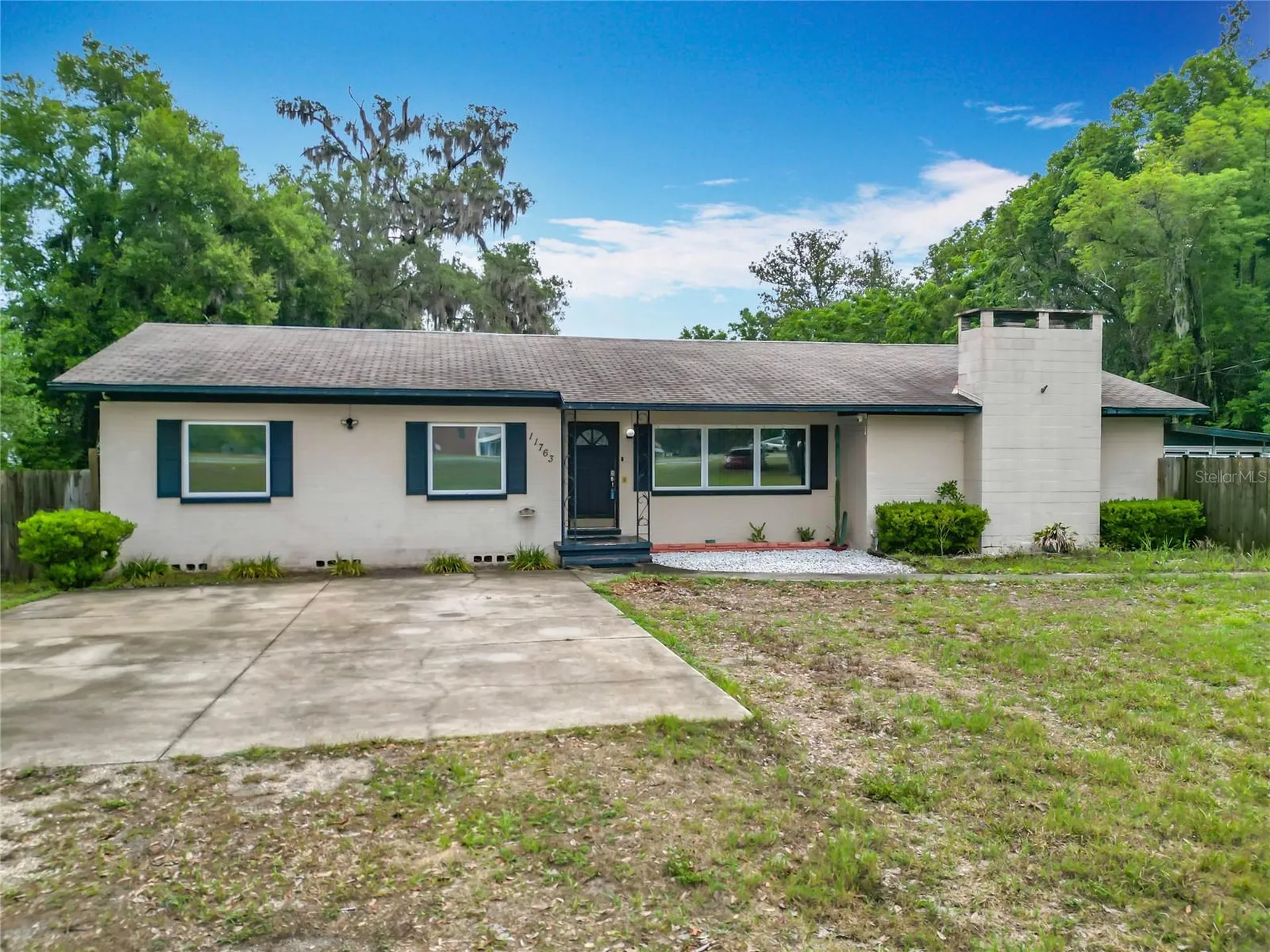 11763 SE Us Highway 301 Belleview FL 34420