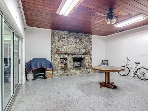 11763 SE Us Highway 301 Belleview FL 34420