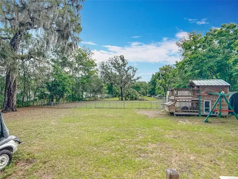 11763 SE Us Highway 301 Belleview FL 34420