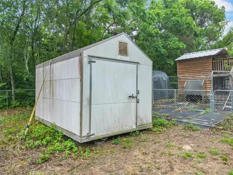 11763 SE Us Highway 301 Belleview FL 34420