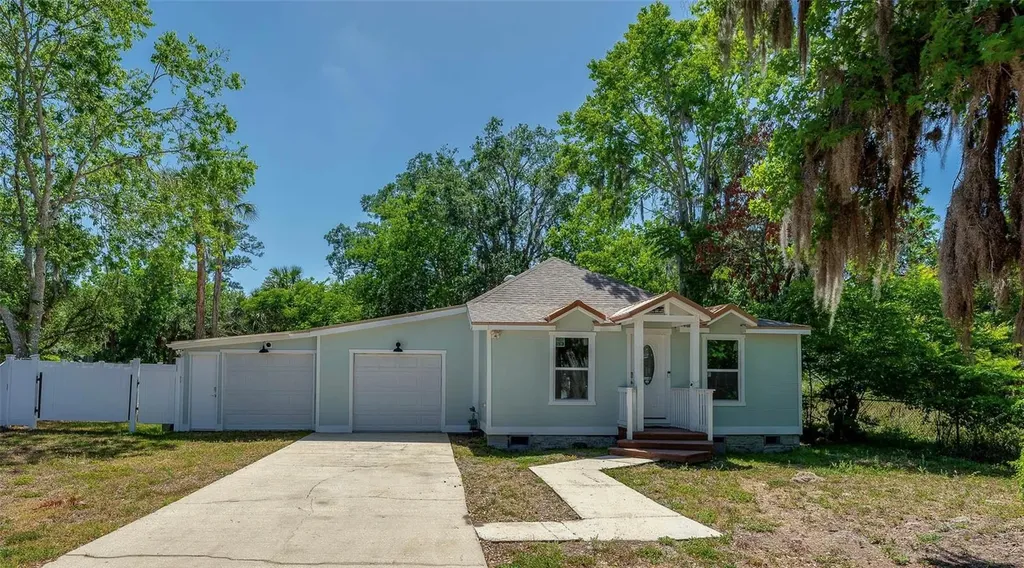 940 Valencia Avenue Daytona Beach FL 32114