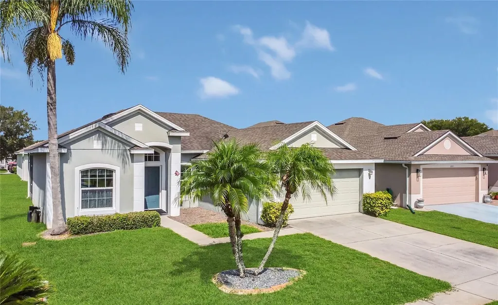 2975 White Cedar Circle Kissimmee FL 34741