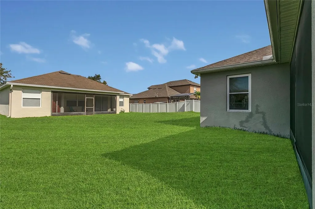 2975 White Cedar Circle Kissimmee FL 34741