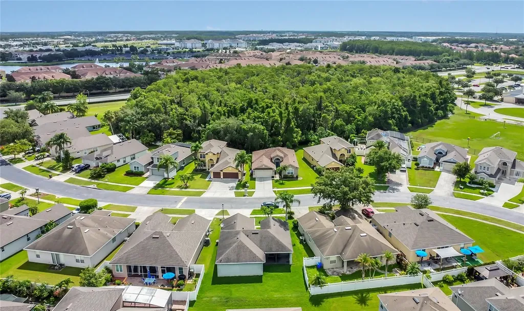 2975 White Cedar Circle Kissimmee FL 34741
