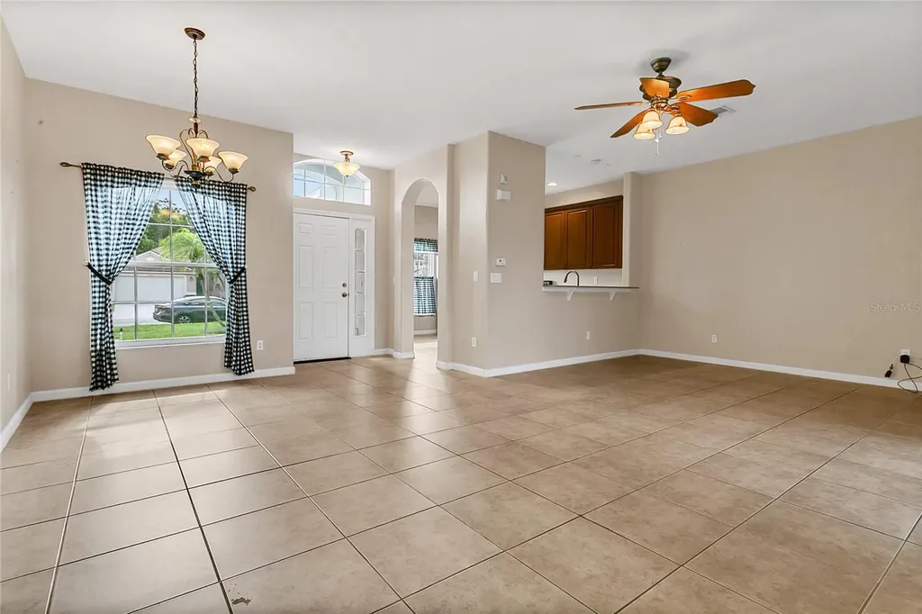 2975 White Cedar Circle Kissimmee FL 34741