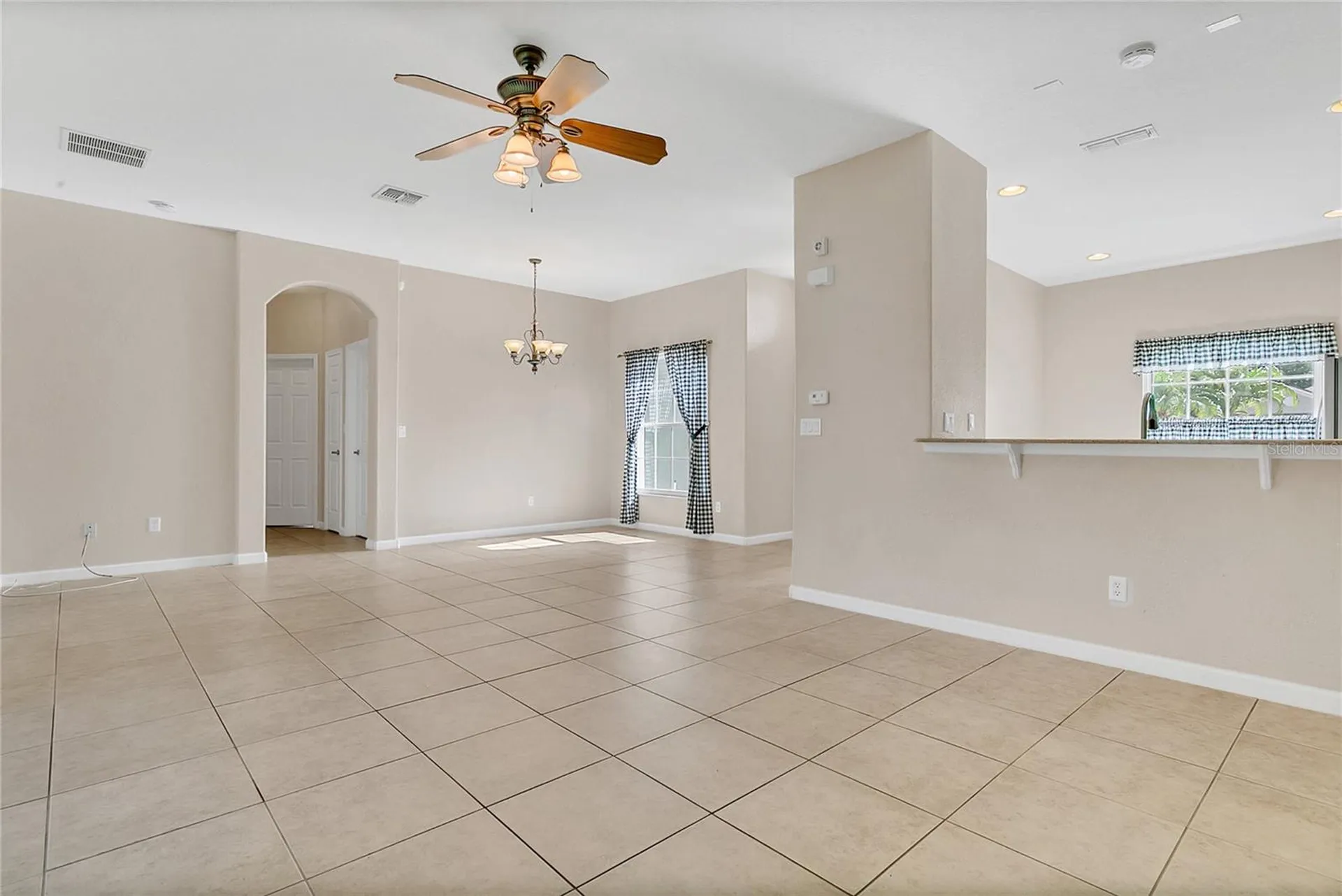 2975 White Cedar Circle Kissimmee FL 34741