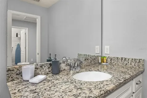 7184 Oakmoss Loop Davenport FL 33837