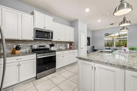 7184 Oakmoss Loop Davenport FL 33837