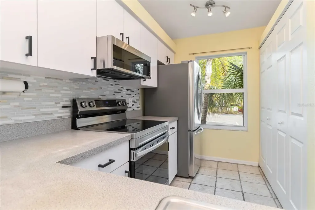 642 N Jefferson Avenue Sarasota FL 34237