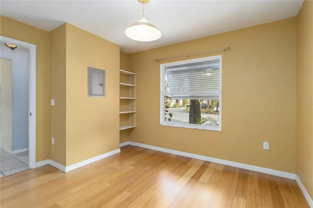 642 N Jefferson Avenue Sarasota FL 34237