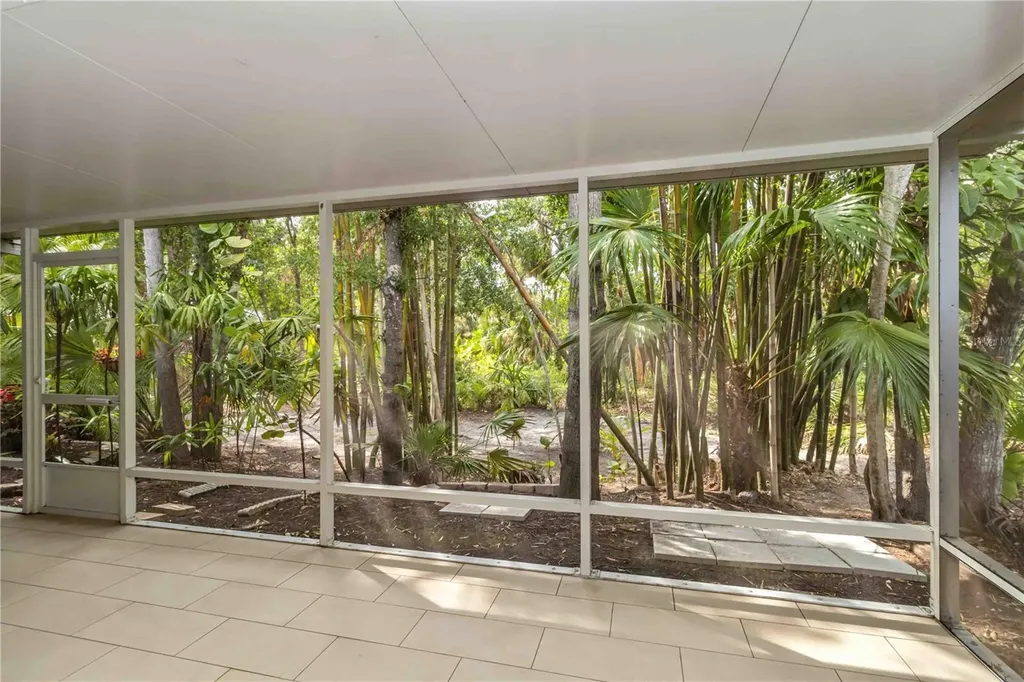 642 N Jefferson Avenue Sarasota FL 34237