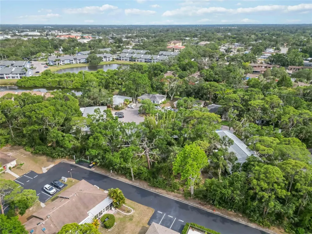 642 N Jefferson Avenue Sarasota FL 34237