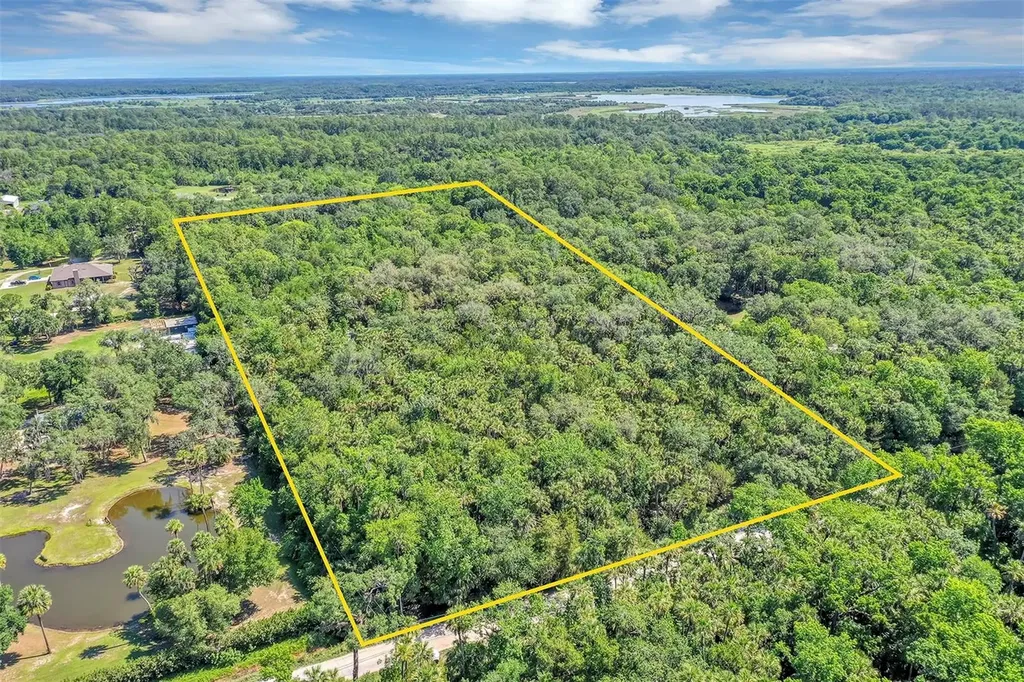 2024 Retreat Road Geneva FL 32732