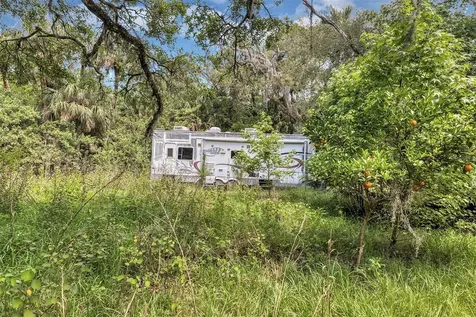 2024 Retreat Road Geneva FL 32732