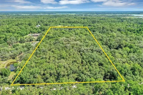 2024 Retreat Road Geneva FL 32732