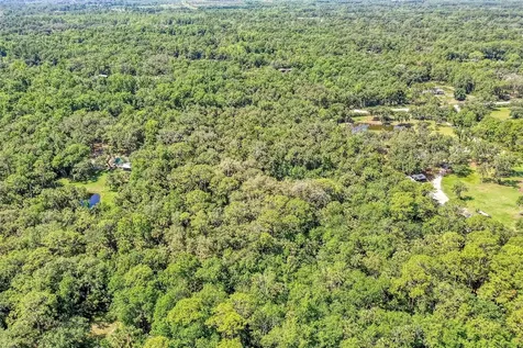 2024 Retreat Road Geneva FL 32732