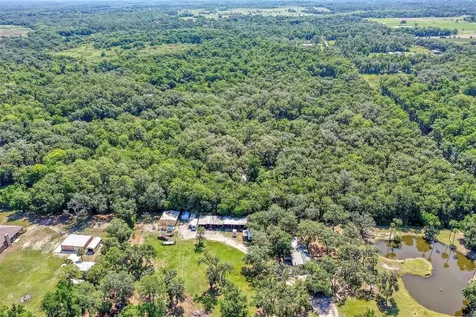 2024 Retreat Road Geneva FL 32732