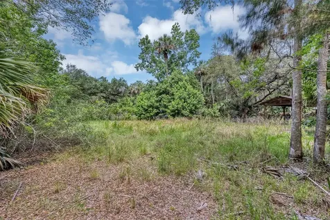 2024 Retreat Road Geneva FL 32732