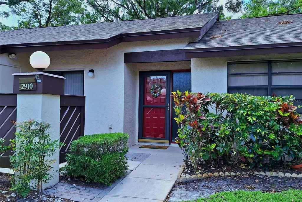 2910 Star Apple Court Palm Harbor FL 34684