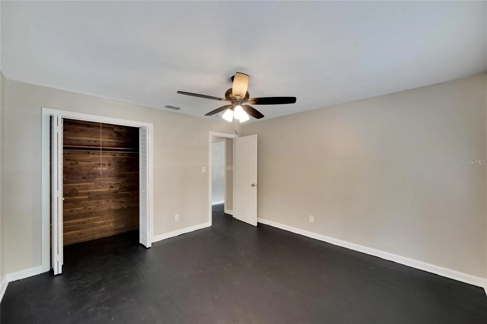 6110 N Suwanee Avenue Tampa FL 33604