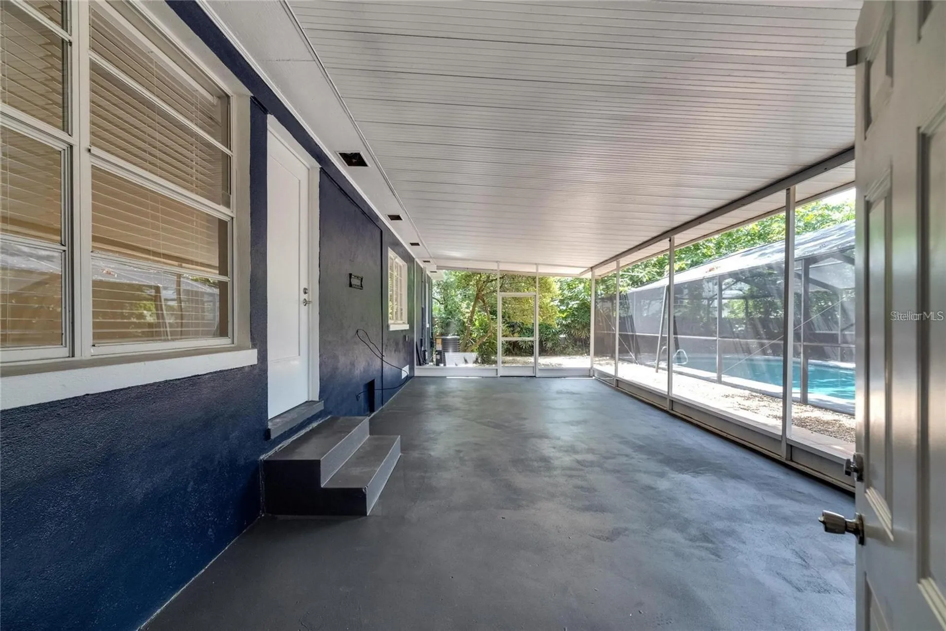 6110 N Suwanee Avenue Tampa FL 33604