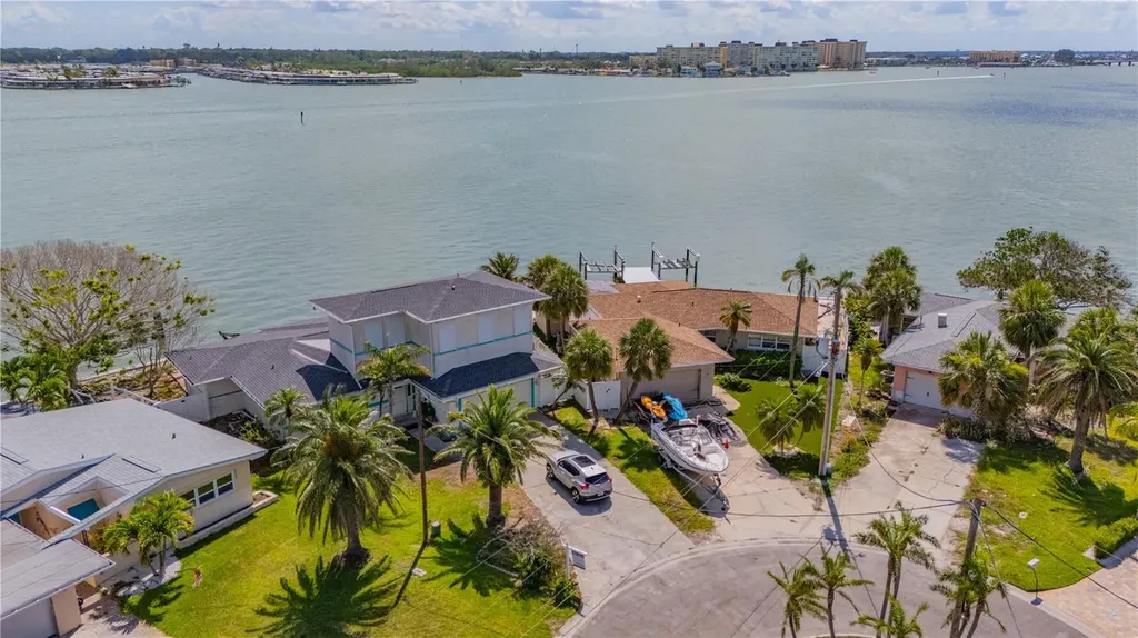 16003 5th Street E Redington Beach FL 33708