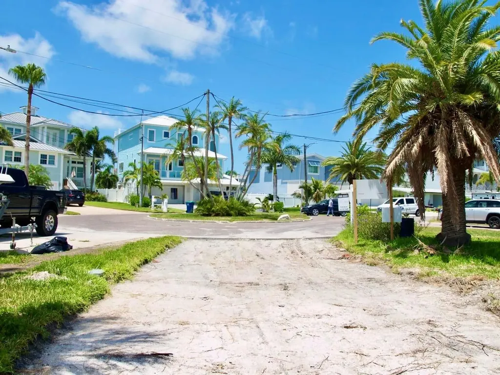 16003 5th Street E Redington Beach FL 33708