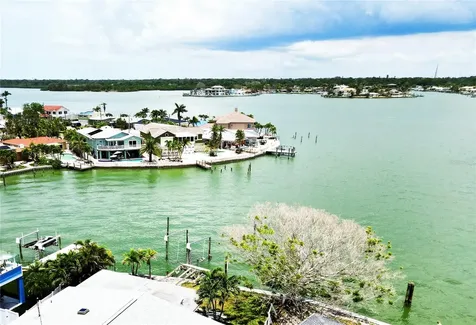 16003 5th Street E Redington Beach FL 33708