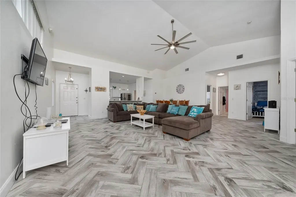 2902 Paddington Way Kissimmee FL 34747