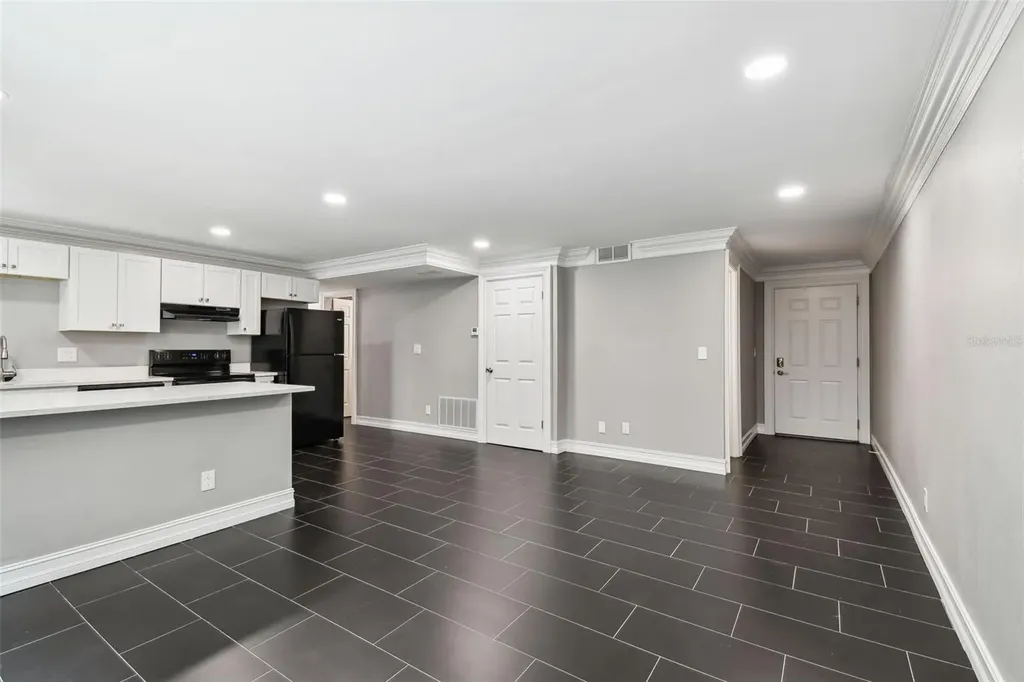 2942 W Bay Drive Belleair Bluffs FL 33770