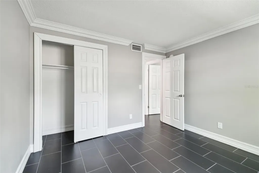 2942 W Bay Drive Belleair Bluffs FL 33770