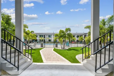 2942 W Bay Drive Belleair Bluffs FL 33770