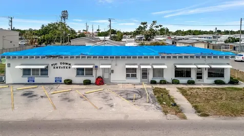 1201 50th Avenue Plaza W Bradenton FL 34207
