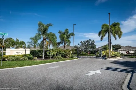 3702 Lakewood Boulevard North Port FL 34287
