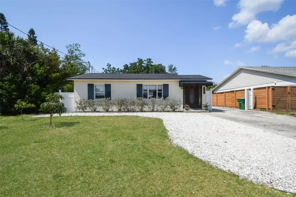 3315 W Pearl Avenue Tampa FL 33611