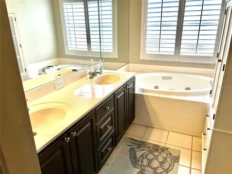 8918 Olde Hickory Avenue Sarasota FL 34238