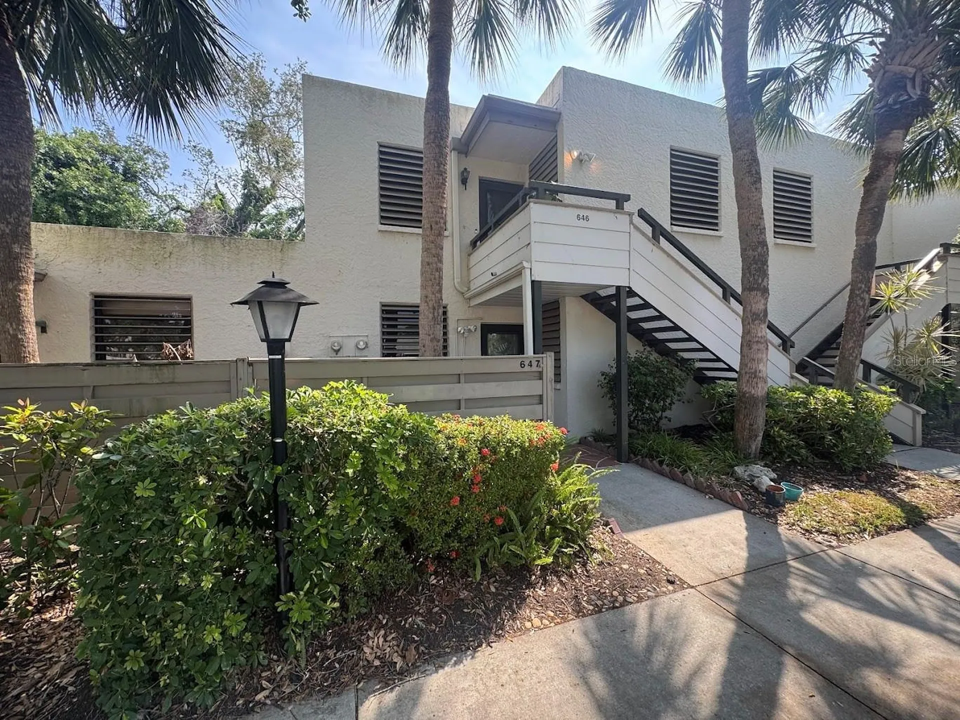 647 Woodlawn Drive Bradenton FL 34210