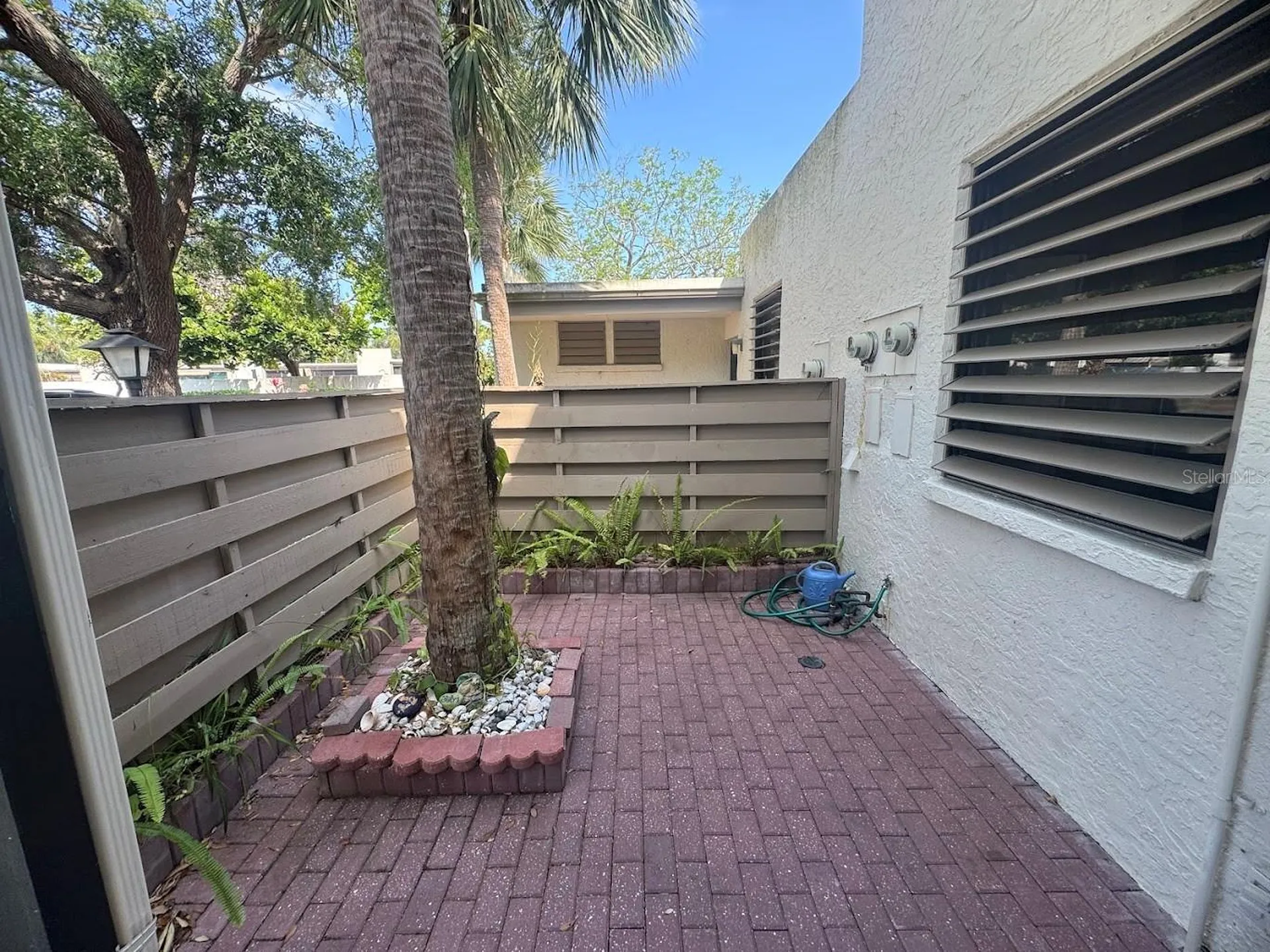 647 Woodlawn Drive Bradenton FL 34210