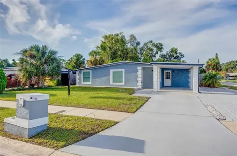 8006 Tanglewood Lane Tampa FL 33615