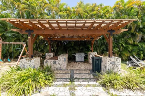 Hacienda El Palmar Marcos Lopez 831 Vega Baja PR 00693