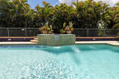 Hacienda El Palmar Marcos Lopez 831 Vega Baja PR 00693