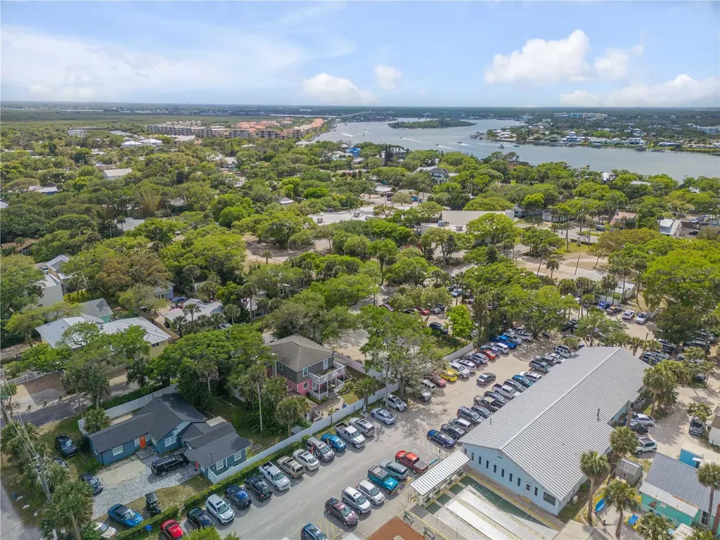 214 Columbus Avenue New Smyrna Beach FL 32169
