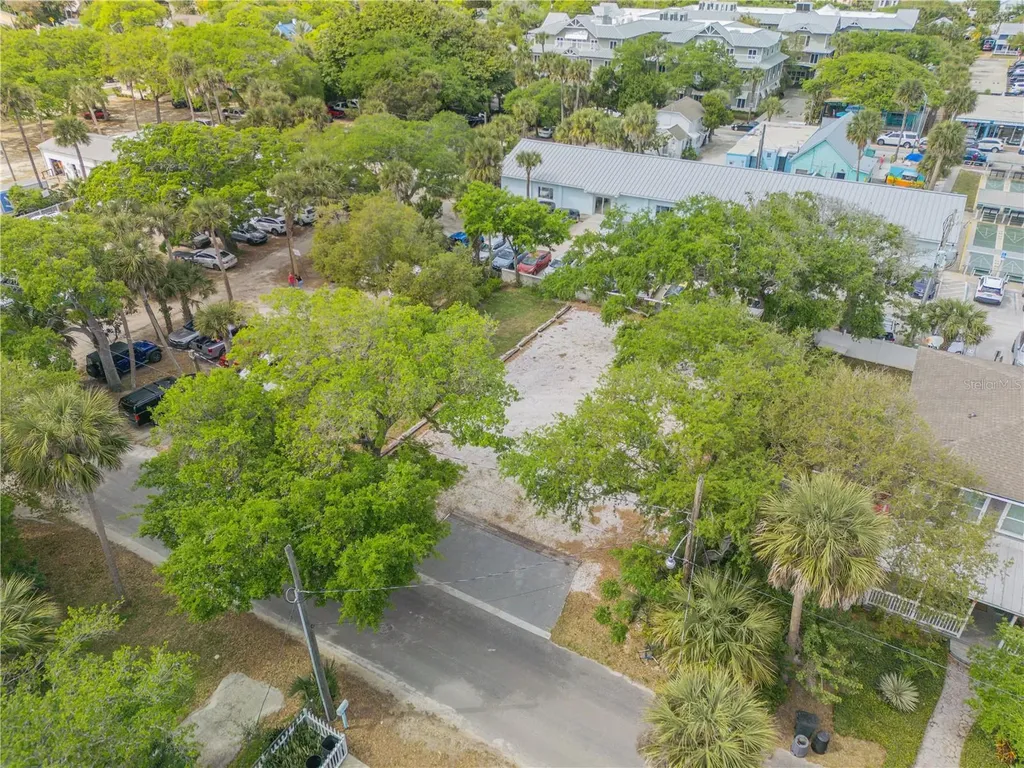 214 Columbus Avenue New Smyrna Beach FL 32169