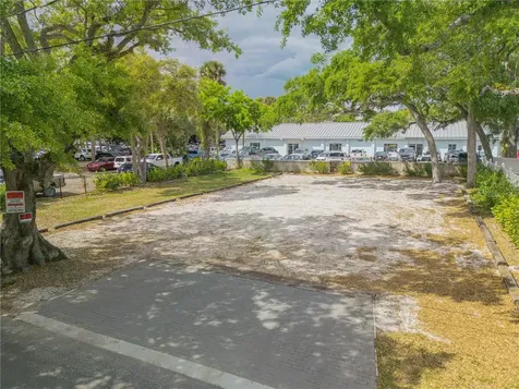 214 Columbus Avenue New Smyrna Beach FL 32169