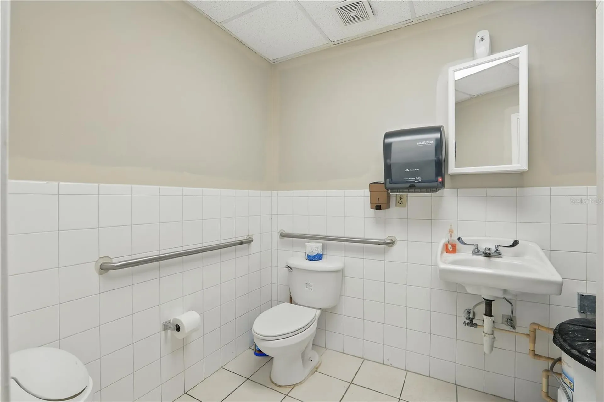 Jacksonville FL 32216