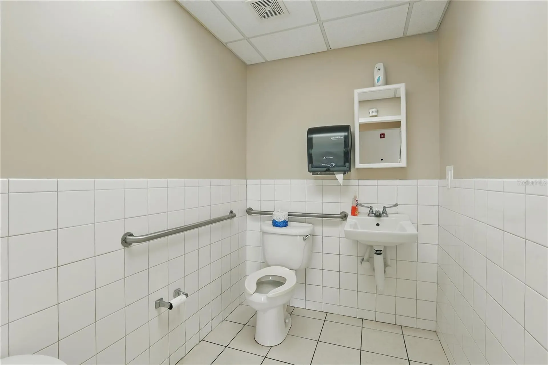 Jacksonville FL 32216