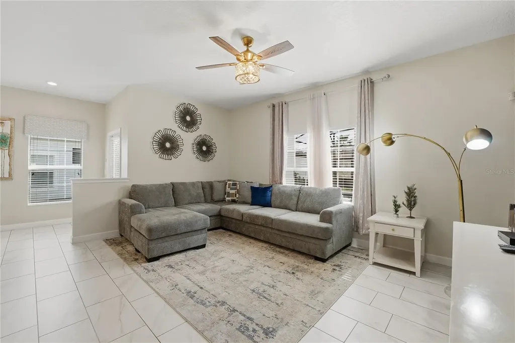 1596 Moon Valley Drive Davenport FL 33896