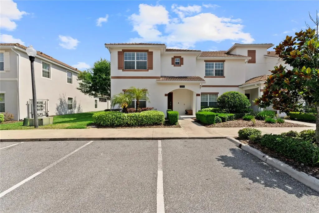 1596 Moon Valley Drive Davenport FL 33896