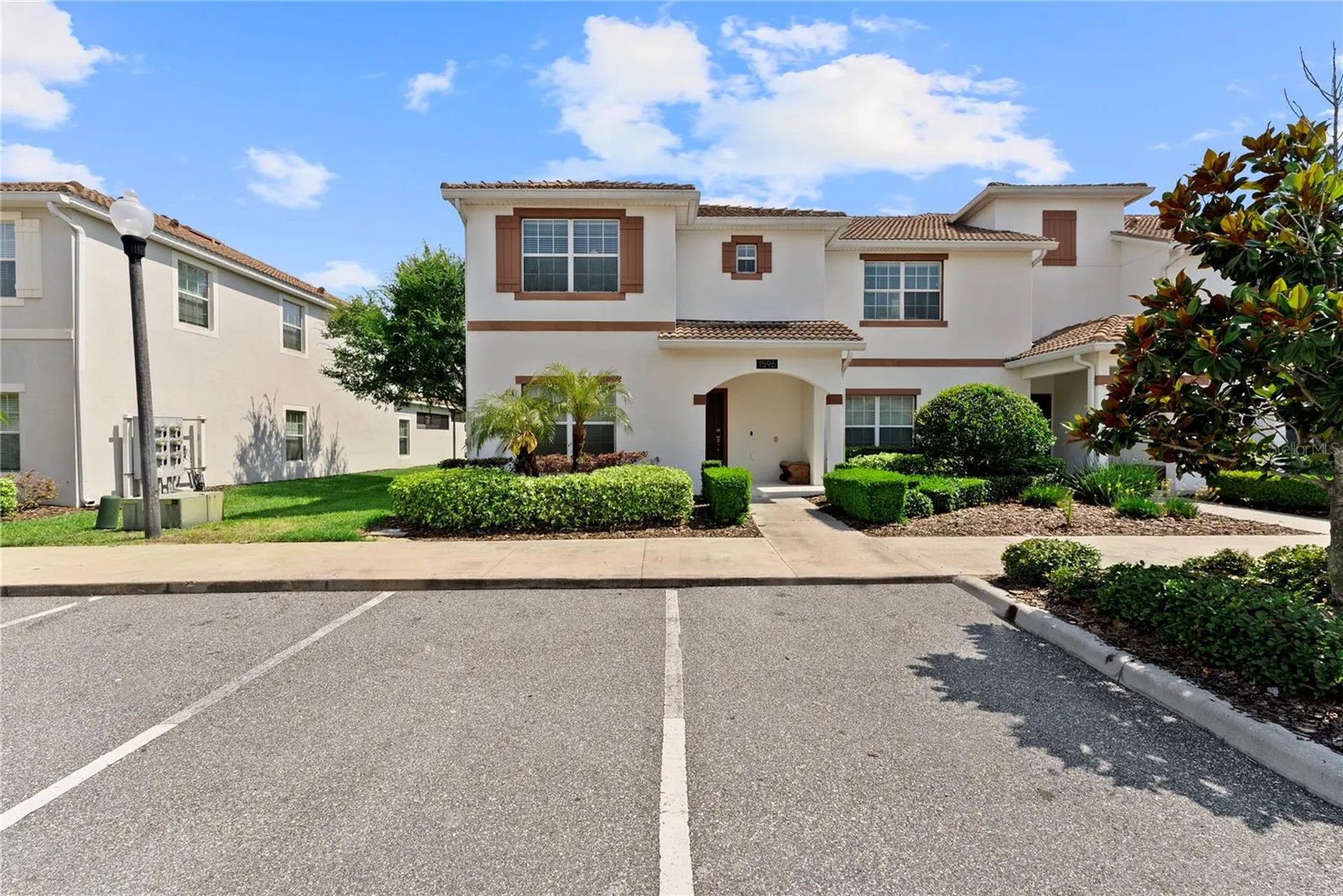 1596 Moon Valley Drive Davenport FL 33896
